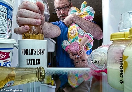 Con uống sữa, bố tu bia