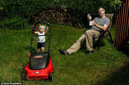 Hãy xén cỏ để lấy tiền tiêu vặt con nhé!