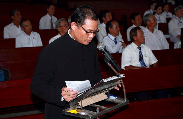 27646354130_f2a05fc170_z