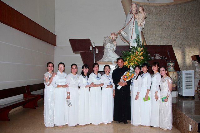 27823235612_65a1655560_z