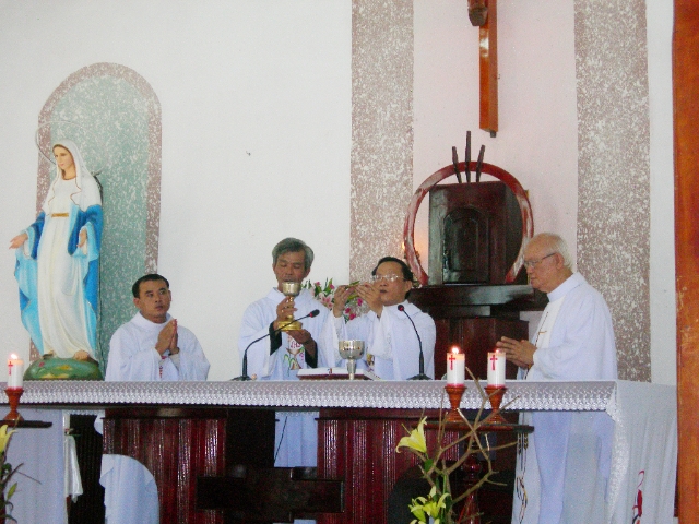 View Full Size 3072 x 2304 - Size: 4556KB