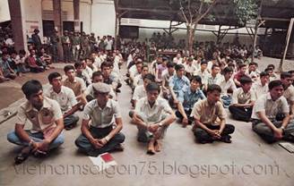 Résultat de recherche d'images pour "học tập cải tạo"