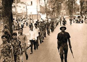 Résultat de recherche d'images pour "học tập cải tạo"