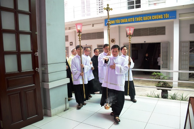 ngan khanh khan dong