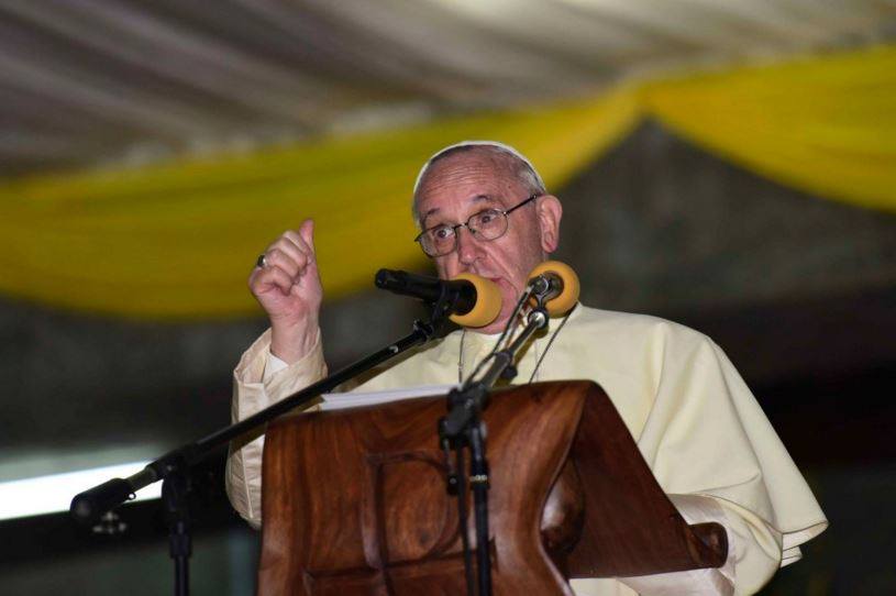 PopeFrancis-Uganda-02.jpg