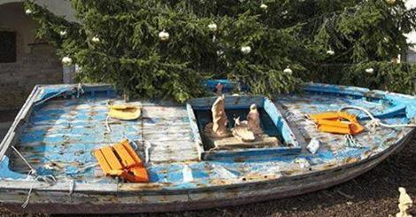 Máng cỏ dành tặng cho người di dân