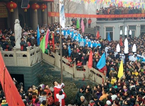 trung-quoc-giam-muc-giao-hoi-tham-lang-cong-khai-mo-cua-nam-thanh-long-thuong-xot